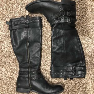 Born Leather Boots Size 8